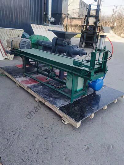 briquette machine for shipping