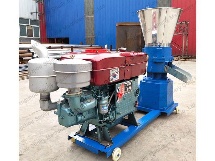 feed pelletizer machine with diesel engine