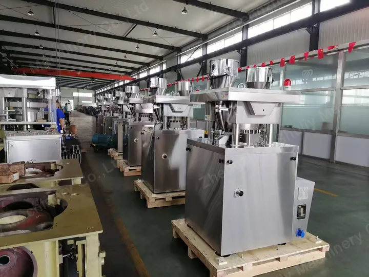 Bakhoor-Holzkohlemaschinen auf Lager